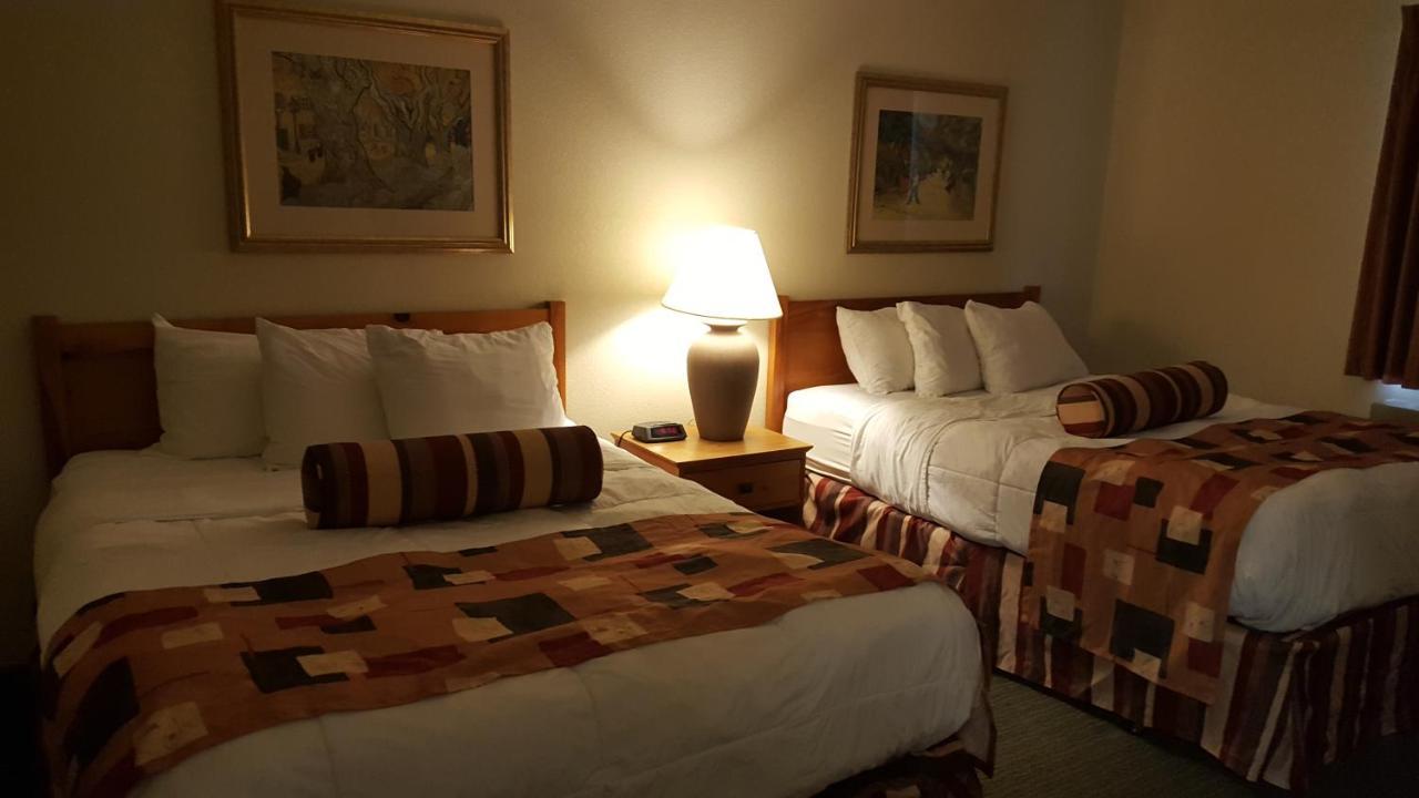 Baymont By Wyndham Wichita East Hotel Kültér fotó