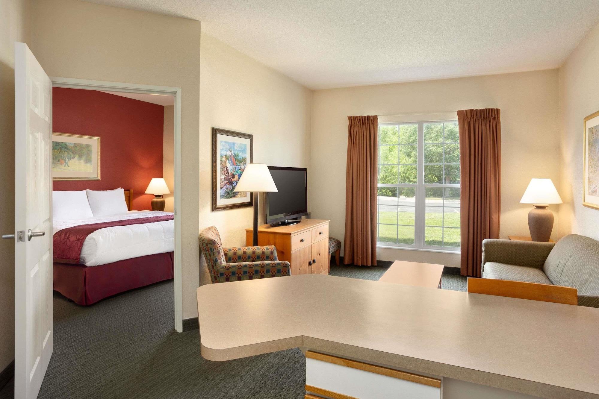 Baymont By Wyndham Wichita East Hotel Kültér fotó